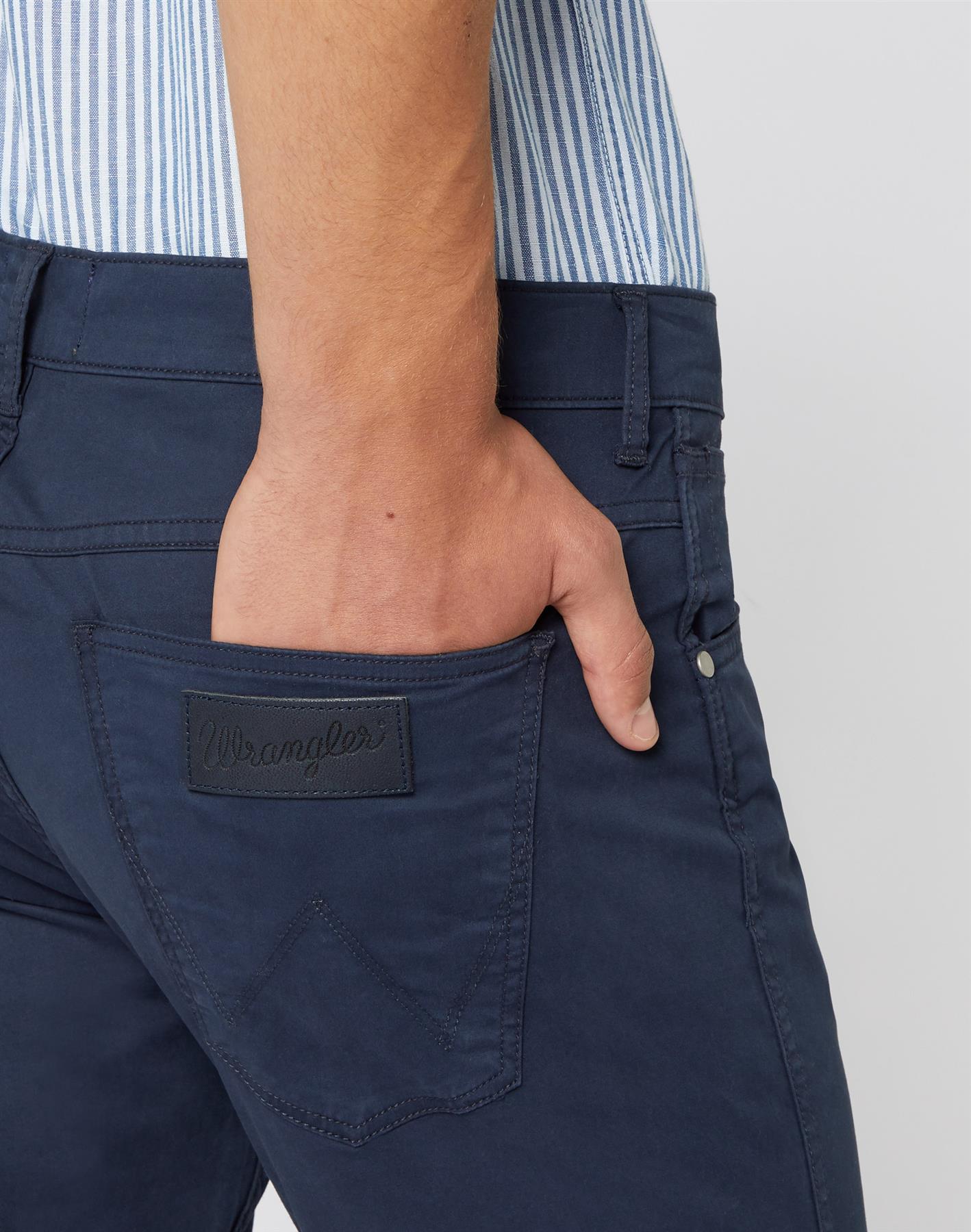 Wrangler Men's Greensboro Stretch Straight Leg Navy Chino (W15QWA114) Size 34 - 46
