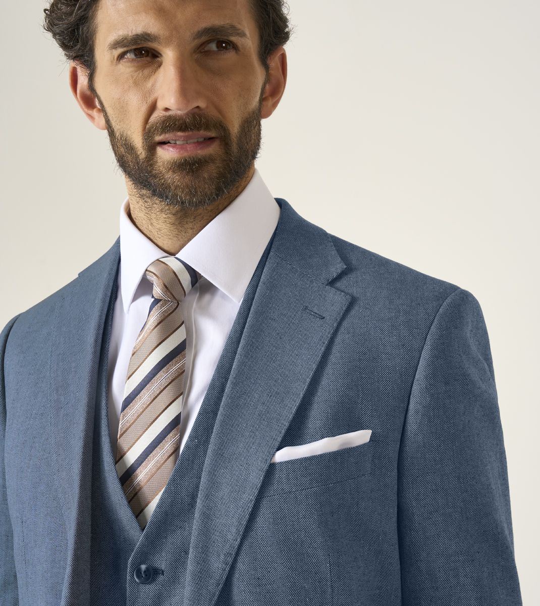 Skopes Calvados Linen Blend Tailored Fit Suit Jacket For Men in Blue, 36S-62L