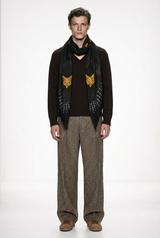 VASSILISA Scarf in Black Colour: Fur and Wolves Masks Print